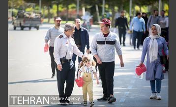 پیاده روی خانوداگی ویژه کارکنان آتشنشانی 13