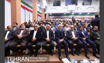 آیین اهدا ماشین آلات تهیه شده توسط شهرداری تهران به مناطق زلزله زده استان کرمانشاه 6