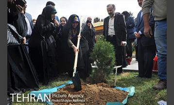مراسم درختکاری به مناسبت روز مادر 46