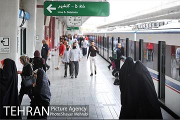 سرویس رسانی مجدد مترو خط 5 در روزهای جمعه 59