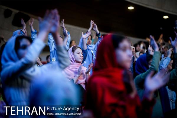 جشن بوی کاغذ رنگی 12