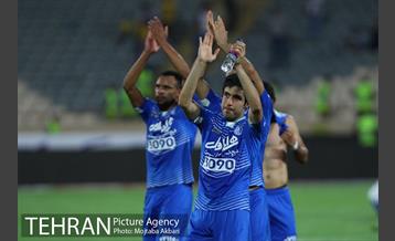 دیدار استقلال و ذوب آهن در لیگ برتر فوتبال 19