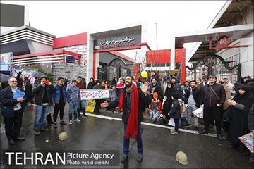نمایش خیابانی شاهد عینی بمناسبت 22 بهمن  13