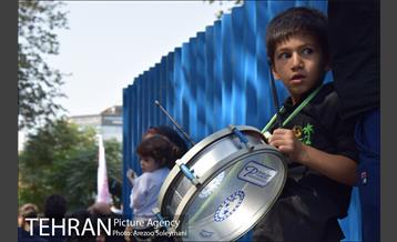 مراسم عزاداری ظهر عاشورا در بازار تهران 12