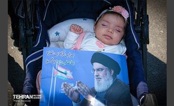 در حاشیه نماز جمعه تهران به امامت رهبر انقلاب 16