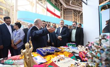 بازدید شهردار تهران از نمایشگاه شهرهای خواهرخوانده و توانمندی های مدیریت شهری تهران
