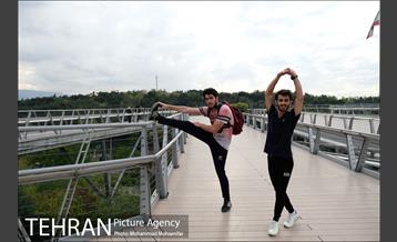 پیاده روی ۷۰۰ نفری در اراضی عباس آباد 25