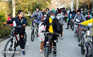 همایش دوچرخه سواری به مناسبت سالگرد شهادت حاج قاسم سلیمانی 16