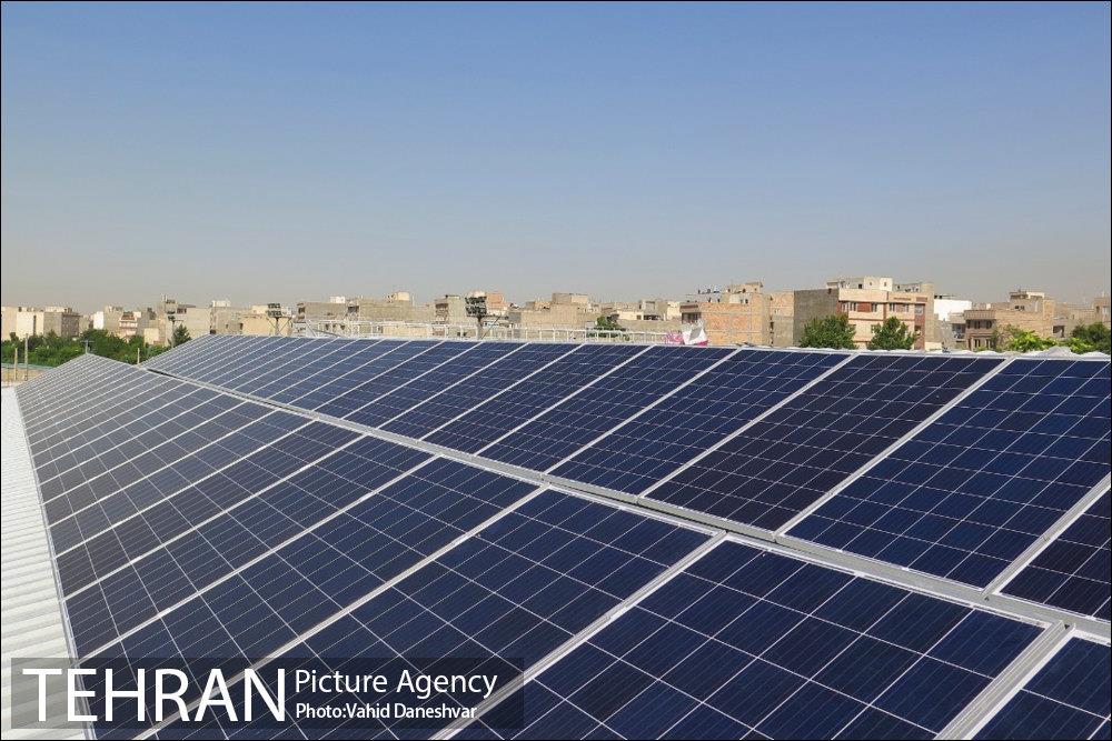 آیین افتتاح نیروگاه خورشیدی و کوچه دوستی در منطقه۱۷