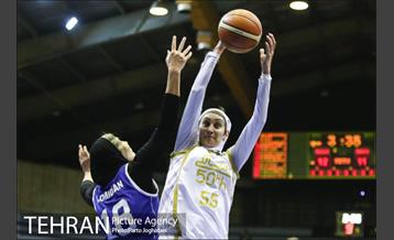 دیدار بسکتبال زنان  مهرام و گروه بهمن تهران 11