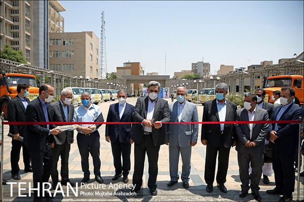 آیین واگذراری ماشین‌آلات به استان‌های سیستان‌و‌بلوچستان 32