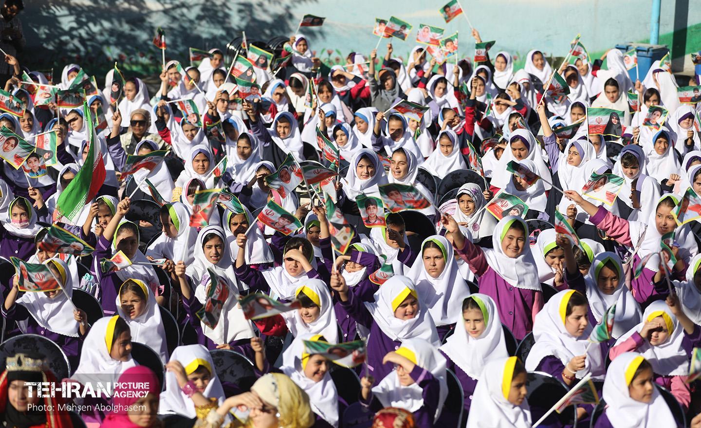آغاز سال تحصیلی جدید در دبستان منصورفر 44
