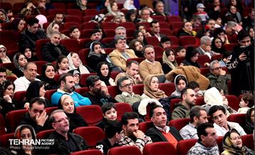 آیین تجلیل از همکاران شرکت خودرو سرویس شهر 22