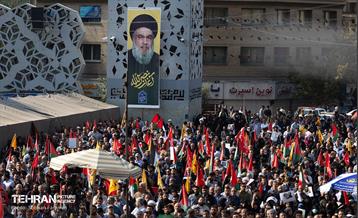 مراسم تشییع پیکر شهید سردار عباس نیلفروشان - 2 36