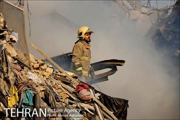ساختمان پلاسکو فرو ریخت -4 9