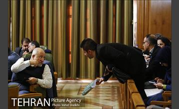 جلسه شورای شهر با حضور شهردار تهران   35