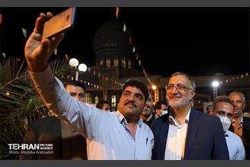 افطاری شهردار تهران با حضور خانواده شهدا 24
