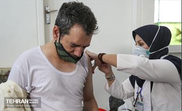 طرح واکسیناسیون سیار شهری علیه کرونا در منطقه 7