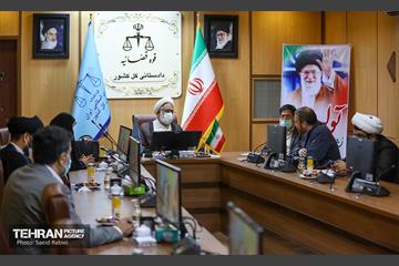 جلسه اعضای کمیسیون نظارت و حقوقی شورا با دادستان کل کشور 10