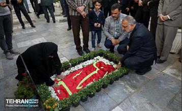 مراسم چهلم شهید حاج اسماعیل احمدی 17