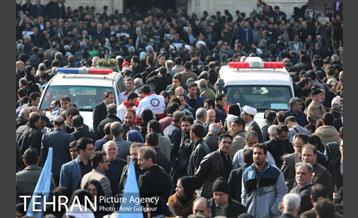 حضور مردم در حرم مطهر امام (ره) برای تشییع پیکر آیت الله هاشمی رفسنجانی 14