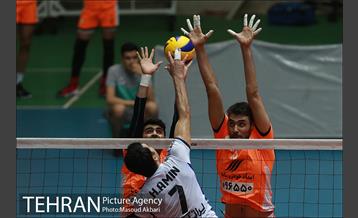 دیدار تیم های والیبال سایپا تهران و هاوش گنبد