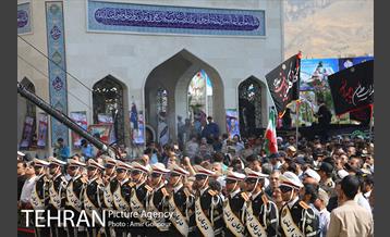 مراسم تشییع پیکر دو شهید گمنام در شهرک چیتگر 17