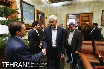 اولین جلسه محمد علی افشانی در دفتر شهردار تهران 4