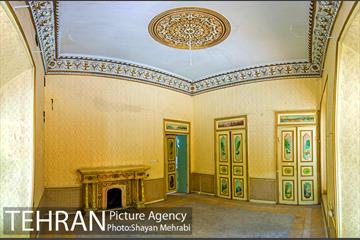 عمارت مستوفی الممالک 98