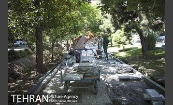 بازسازی سنگ فرش های بلوار کشاورز‎ 1