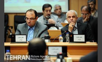 شوراى معاونین شهردار، شهرداران مناطق، مدیران عامل سازمان ها، شرکت ها و موسسات شهردارى تهران 22