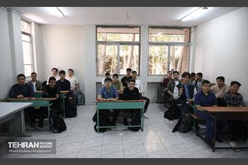 آغاز سال تحصیلی جدید در هنرستان فنی حرفه ای کمال الملک 1