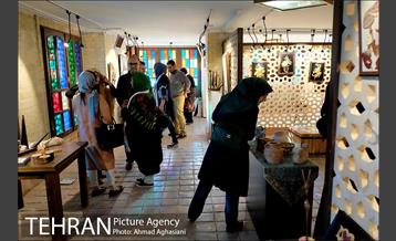 "فردا در آیینه" در نگارستان شهر 11