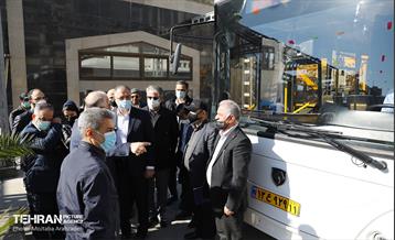 بـازدید شهردار تهران از اتوبوس‌های برقی و ون‌های ویژه جانبازان و معلولان 11