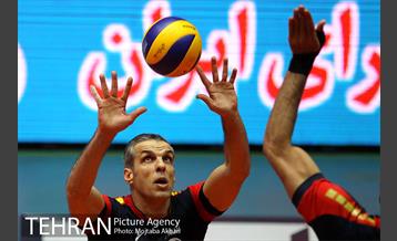 دیدار تیم های والیبال سایپا تهران و خاتم اردکان