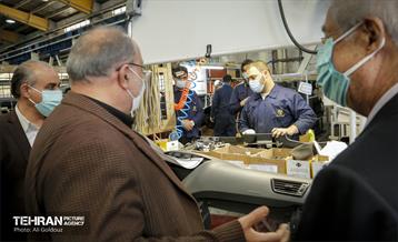 بازدید شهردار منطقه 21 از گروه صنعتی برنز 12