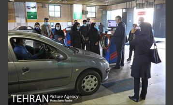 بازدید مدیرکل محیط‌زیست و‌ توسعه پایدار شهرداری تهران از مرکز معاینه فنی نیایش 18