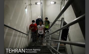 ثبت رکورد پله نوردی در برج میلاد 16