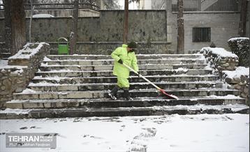 روز برفی تهران 18
