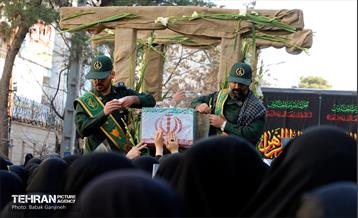 مراسم تشییع و تدفین دو شهید گمنام در منطقه 13