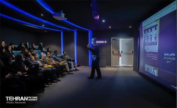 سومین جلسه از سلسه تورهای عکاسی انسان، کتاب، زندگی 11