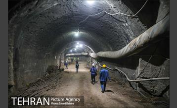 ورود ماشین حفار تونل به ایستگاه میدان حضرت عبدالعظیم الحسنی(ع) در خط 6 مترو 5