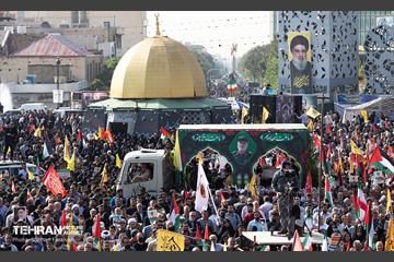 مراسم تشییع پیکر شهید سردار عباس نیلفروشان - 2 45