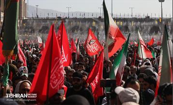 اقامه نماز بر پیکر آقای شهید ایران - 1 35