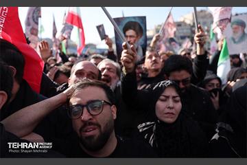 اجتماع مردم تهران در پی شهادت رهبر انقلاب - 1 49
