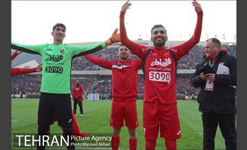 دیدار تیم های فوتبال پرسپولیس و تراکتور سازی