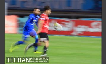 دیدار تیم های پدیده خراسان و استقلال  تهران 14