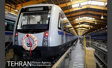 مراسم بهره برداری از 2 رام قطار جدید مترو 2