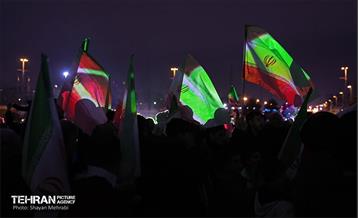 نور افشانی در شب سالگرد پیروزی انقلاب اسلامی - 2 10