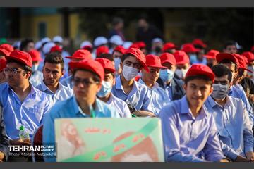 مراسم آغاز سال تحصیلی در دبیرستان ماندگار البرز